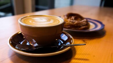 Сколько чашек кофе можно пить ежедневно: названа безопасная норма