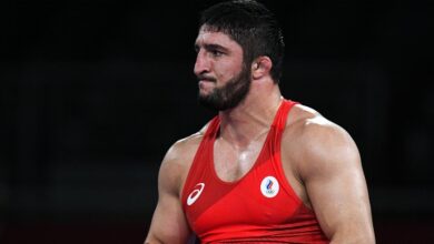 Борец Садулаев назвал неожиданным запрет на участие в турнире в Баку